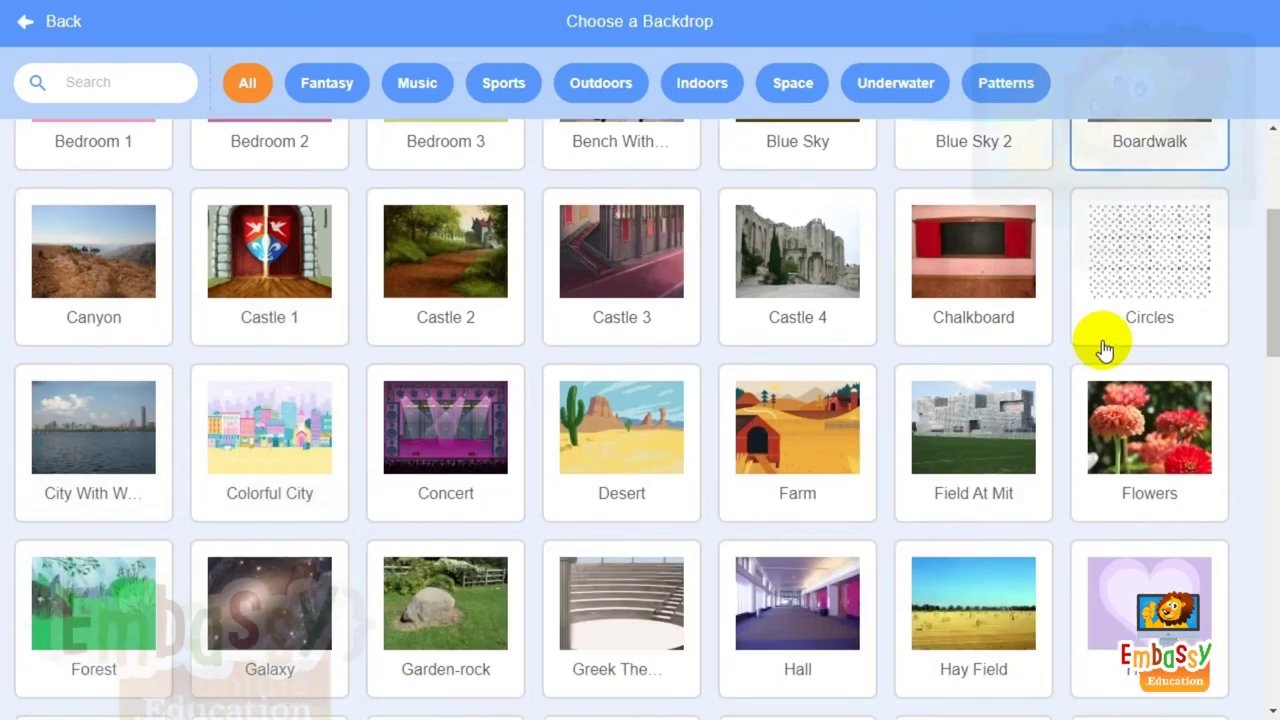 Thư viện hình nền phong phú của Scratch, từ cảnh thành phố đến không gian, cho phép bạn tha hồ lựa chọn.
