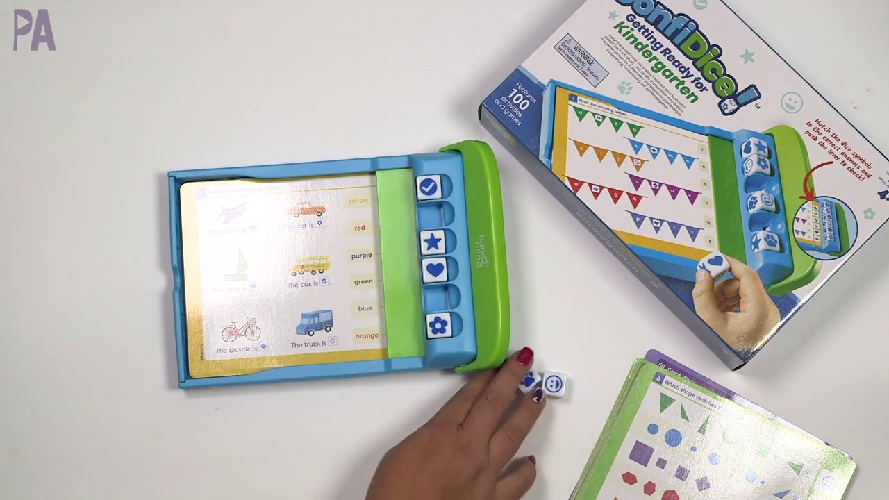 Quà Tặng Giáng Sinh Cho Bé: Đồ Chơi Giáo Dục Từ Educational Insights, Learning Resources Và Hand2Mind 6 Các mảnh ghép trong suốt nhiều màu sắc được xếp chồng lên nhau trên bảng đèn, tạo ra các màu sắc mới.