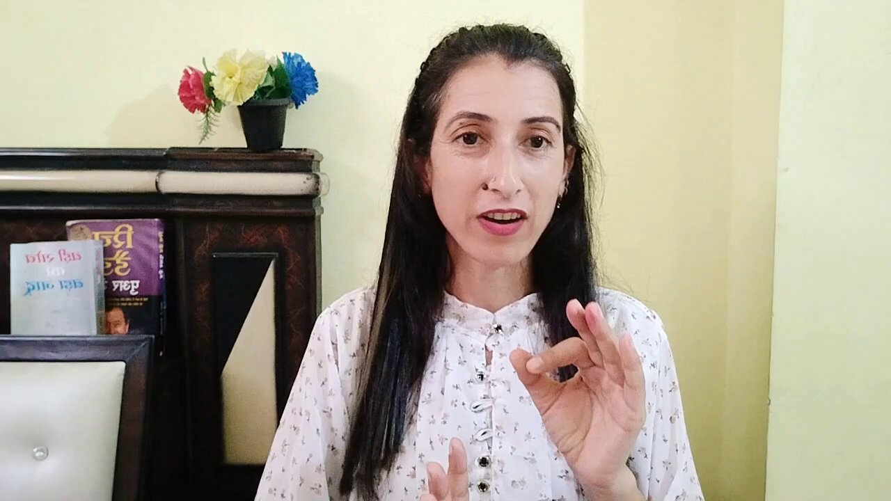 Tìm Ảnh Miễn Phí Cho Blog: Mẹo Hay Giúp Bạn Không Còn "Đau Đầu" Vì Bản Quyền 3 Một bảng so sánh đơn giản giữa các loại giấy phép ảnh: Public Domain, CC0, CC BY, và Copyright.